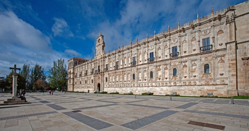 Convento de San Marcos Leon Camino de Santiago Frances 3 1024x538