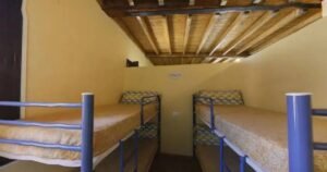 Albergue Compostela Molinaseca Camino de Santiago Frances 14 300x158