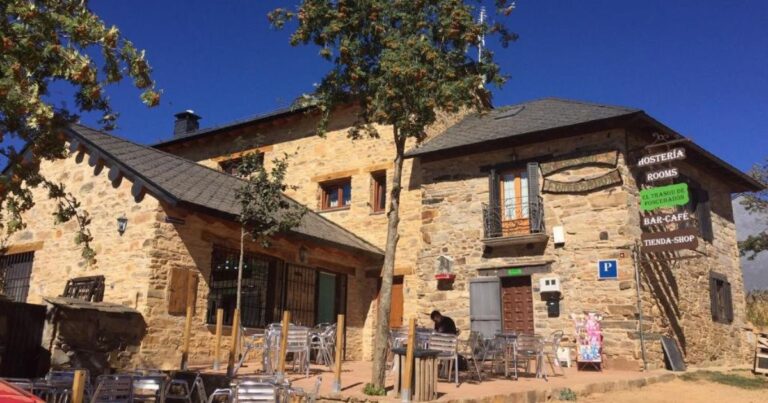 Hostal El Trasgu de Foncebadon Camino de Santiago Frances 768x403