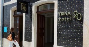 Hotel Trina 20 Camino de Santiago Frances 300x158
