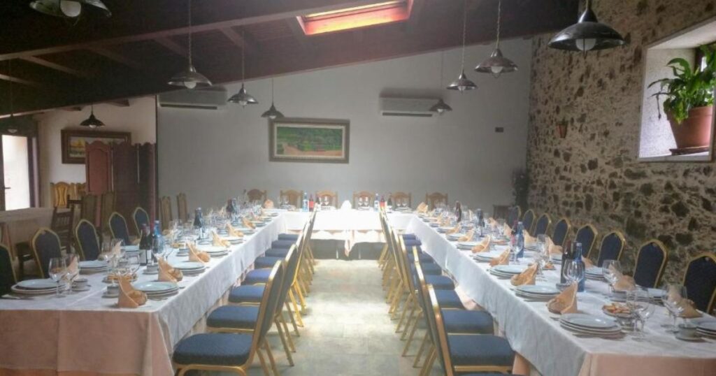 Restaurante y Hostal San Paio Camino de Santiago Frances 5 1024x538