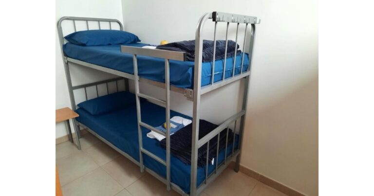 Albergue Albas Logrono Camino de Santiago Frances 2 768x403