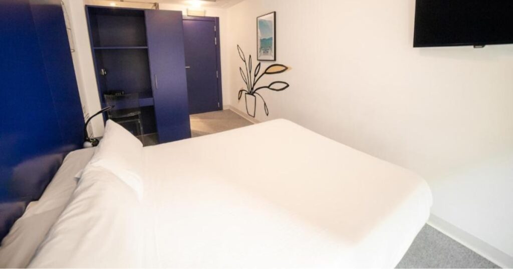 Hostal Albany Leon Camino de Santiago Frances 9 1024x538