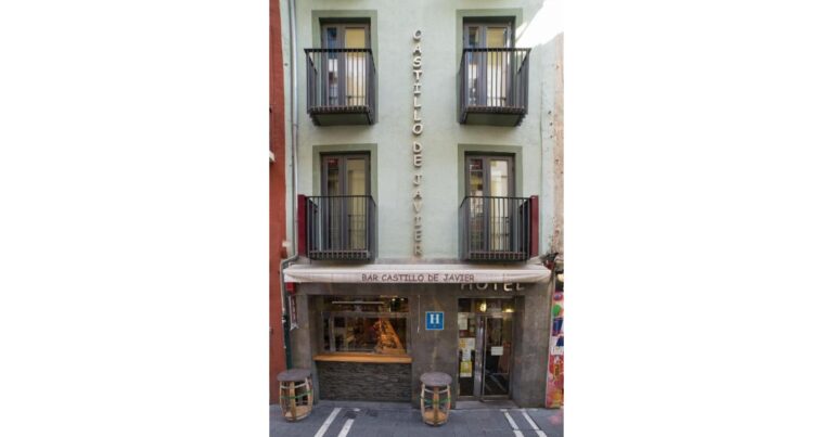 Hotel Castillo de Javier Pamplona Camino de Santiago Frances 2 768x403