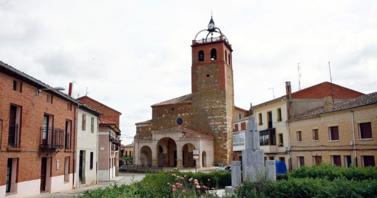 Iglesia de Nuestra Senora de la Asuncion Osorno la Mayor Camino de Santiago Frances 768x403