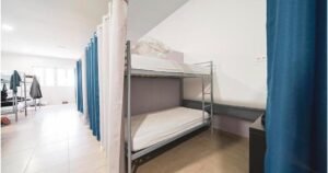 albergue barullo sarria 06 300x158