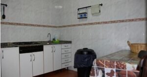 albergue los blasones sarria 09 300x158