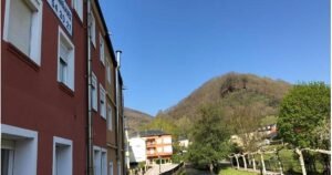 pension fernandez vega de valcarce 01 300x158