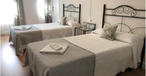 pension fernandez vega de valcarce 07 300x158