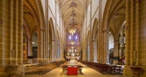 Catedral de Pamplona Camino de Santiago Frances 4 300x158