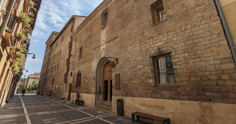 Albergue de Jesus y Maria Camino de Santiago Frances 768x403