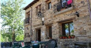 Posada El Tesin Camino de Santiago Frances 300x158