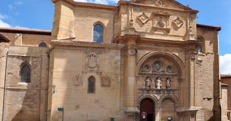 Catedral de Santo Domingo de la Calzada Camino de Santiago Frances 2 768x403