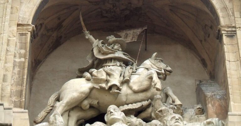 Iglesia de Santiago el Real Camino de Santiago Frances 2 768x403