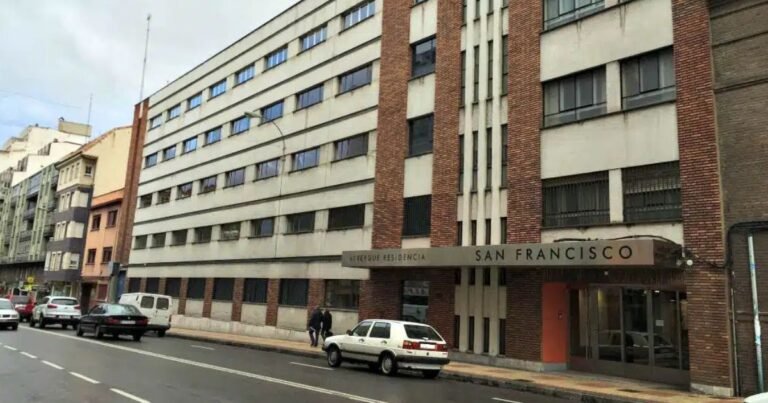 Albergue San Francisco de Asis Camino de Santiago Frances 768x403