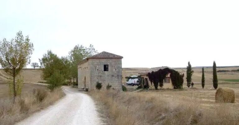 Albergue San Nicolas Itero del Castillo Camino de Santiago Frances 768x403
