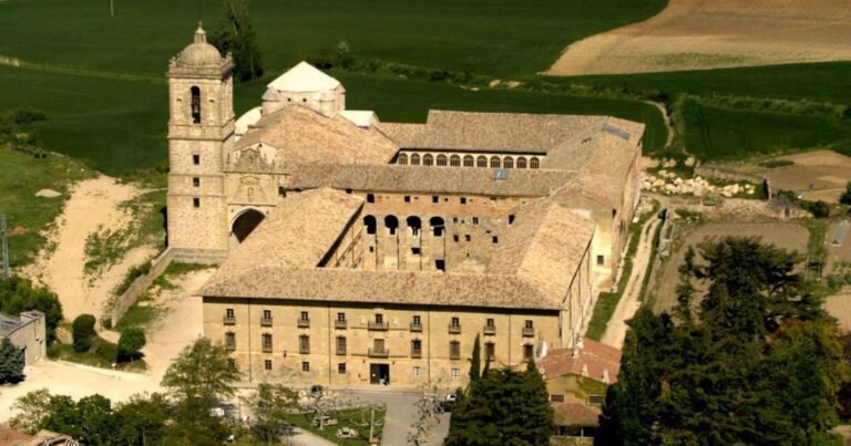 Monasterio de Irache Camino de Santiago Frances 3 768x403