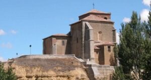 Iglesia de Nuestra Senora de Belen Camino de Santiago Frances 2 300x158