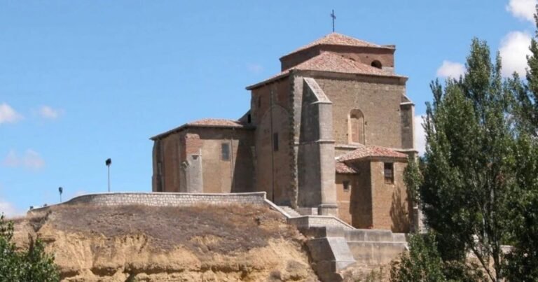 Iglesia de Nuestra Senora de Belen Camino de Santiago Frances 2 768x403