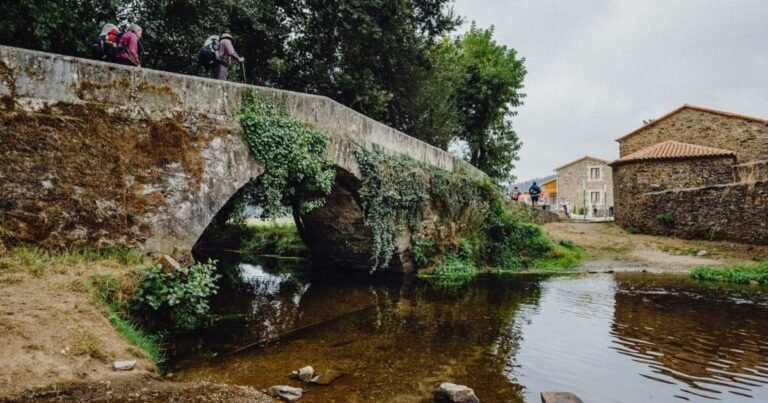 Puente de Ribadiso Camino de Santiago Frances 2 768x403
