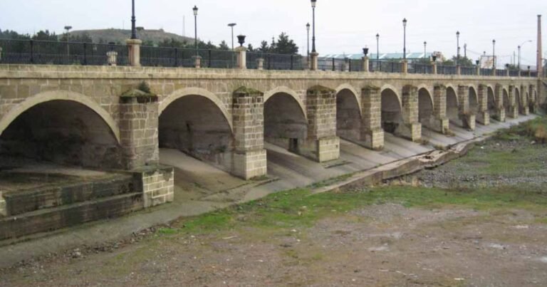 Puente de Santo Domingo Camino de Santiago Frances 2 768x403