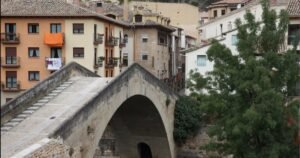 Puente de la Carcel Camino de Santiago Frances 4 300x158