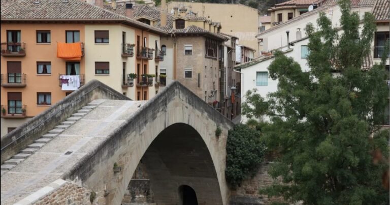 Puente de la Carcel Camino de Santiago Frances 4 768x403