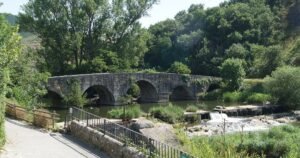 Puente de la Trinidad de Arre Camino de Santiago Frances 1 300x158