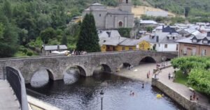 Puente de los Peregrinos Camino de Santiago Frances 300x158