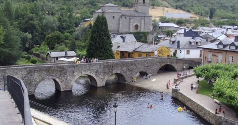 Puente de los Peregrinos Camino de Santiago Frances 768x403