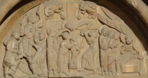 Timpano de la Puerta del Perdon de la Basilica de San Isidoro Camino de Santiago Frances 1 300x158