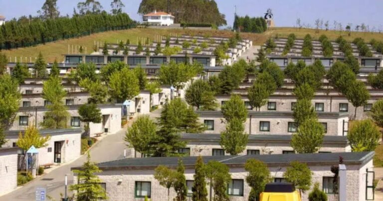 Albergue de la Xunta de Galicia de Monte do Gozo Camino de Santiago Frances 3 768x403