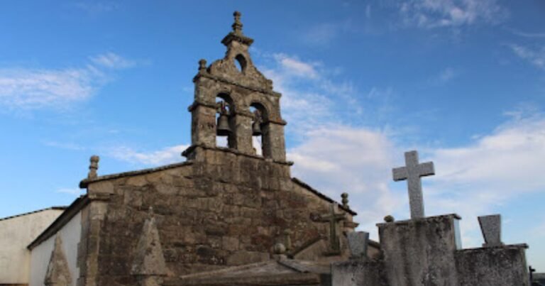 Iglesia de Santiago de Eirexe Camino de Santiago Frances 768x403