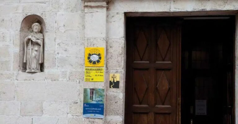 Albergue Divina Pastora Burgos Camino de Santiago Frances 2 768x403