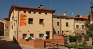 Albergue Municipal El Corro Camino de Santiago Frances 300x158