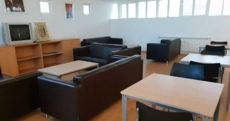 Albergue Don Antonino y Dona Cinia Camino de Santiago Frances 4 768x403