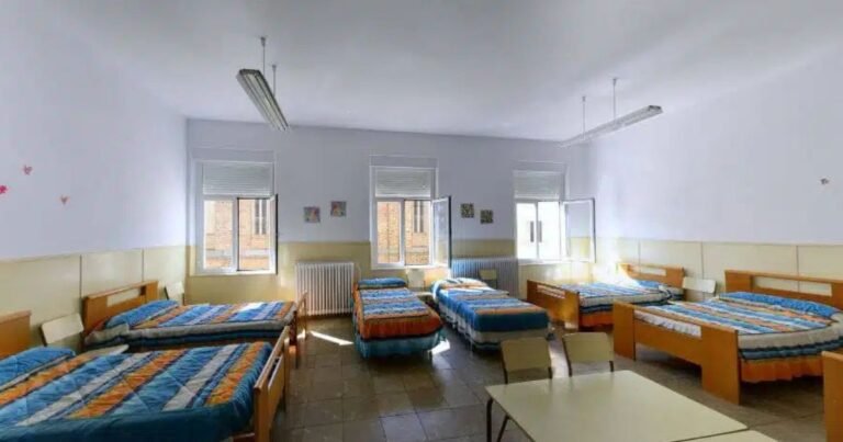 Albergue Espiritu Santo Carrion de los Condes Camino de Santiago Frances 3 768x403