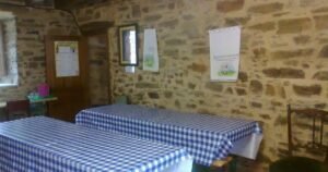 Albergue Parroquial Apostol Santiago El Acebo Camino de Santiago Frances 5 300x158