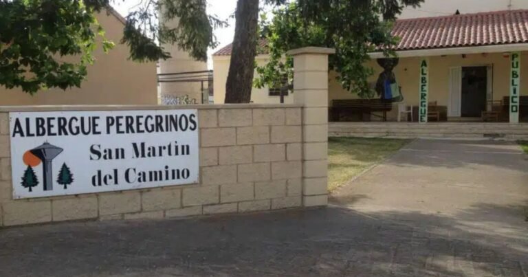 Albergue San Martin del Camino Camino de Santiago Frances 3 768x403