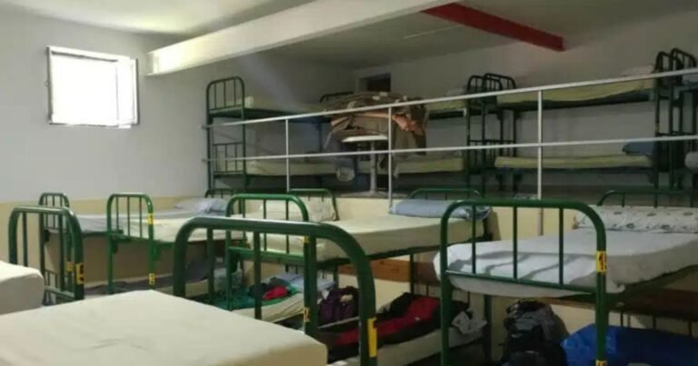 Albergue San Martin del Camino Camino de Santiago Frances 4 768x403