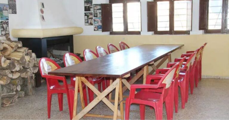 Albergue San Martin del Camino Camino de Santiago Frances 7 768x403