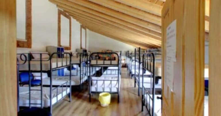 Albergue San Roque Calzada del Coto Camino de Santiago Frances 2 768x403