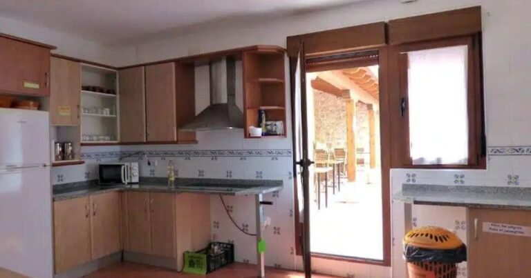 Albergue Santa Maria Carrion de los Condes Camino de Santiago Frances 5 768x403