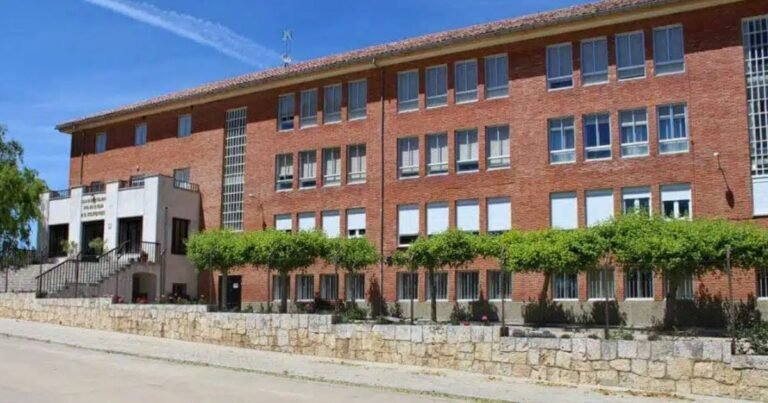 Albergue de las Hermanas Filipenses Camino de Santiago Frances 768x403