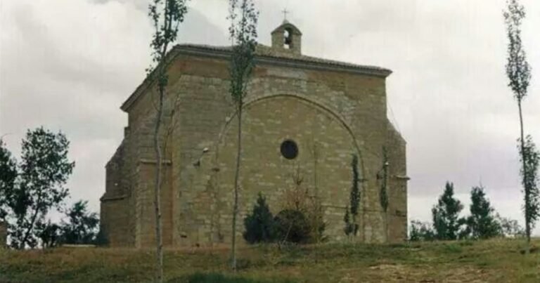 Ermita de Nuestra Senora del Otero Camino de Santiago Frances 2 768x403