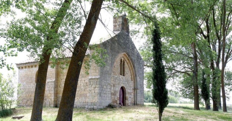 Ermita de San Miguel Poblacion de Campos Camino de Santiago Frances 2 768x403