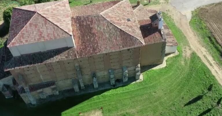 Ermita de la Virgen del Rio Camino de Santiago Frances 5 768x403