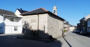 Ermita del Divino Cristo Fuentes Nuevas Camino de Santiago Frances 4 300x158