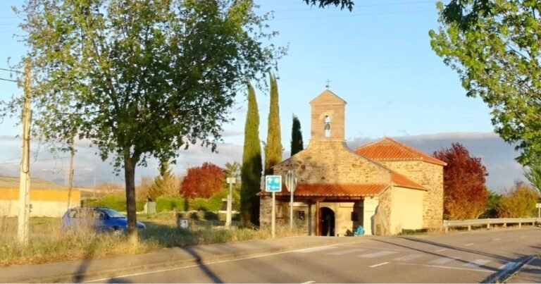 Ermita del Ecce Homo Valdeviejas Camino de Santiago Frances 5 768x403