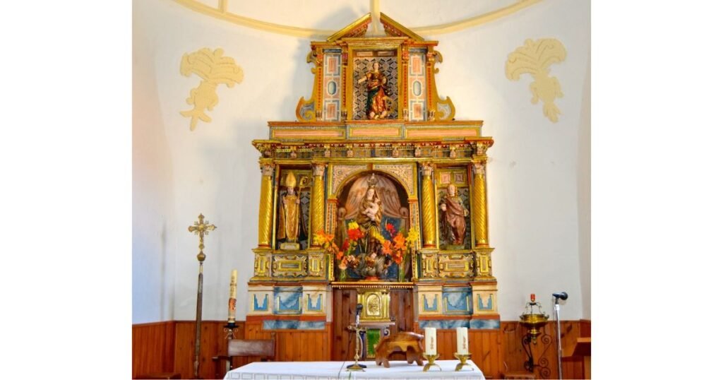 Iglesia Santa Maria Santa Catalina de Somoza Camino de Santiago Frances 5 1024x538